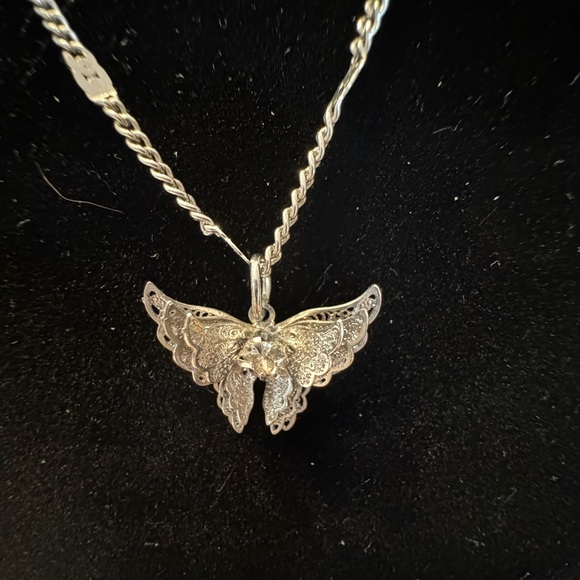 Filigree Butterfly 3 strand NECKLACE VINTAGE - Picture 4 of 7